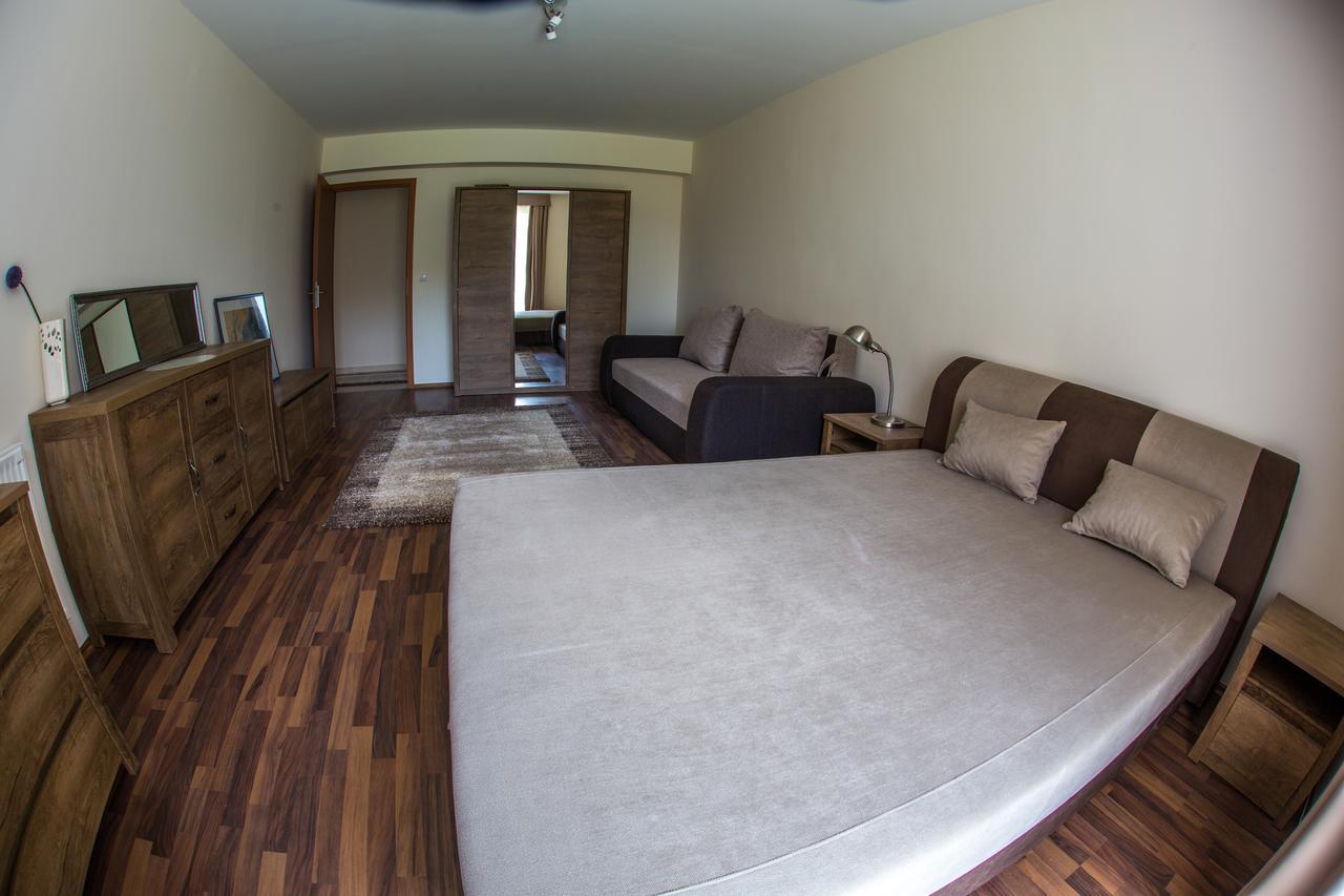 Aqua Line Apartmanhaz Hajduszoboszlo Luaran gambar