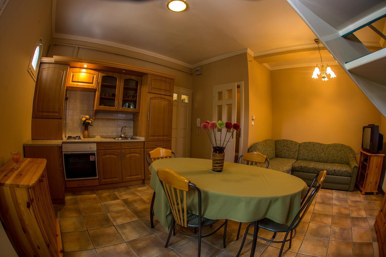 Aqua Line Apartmanhaz Hajduszoboszlo Luaran gambar