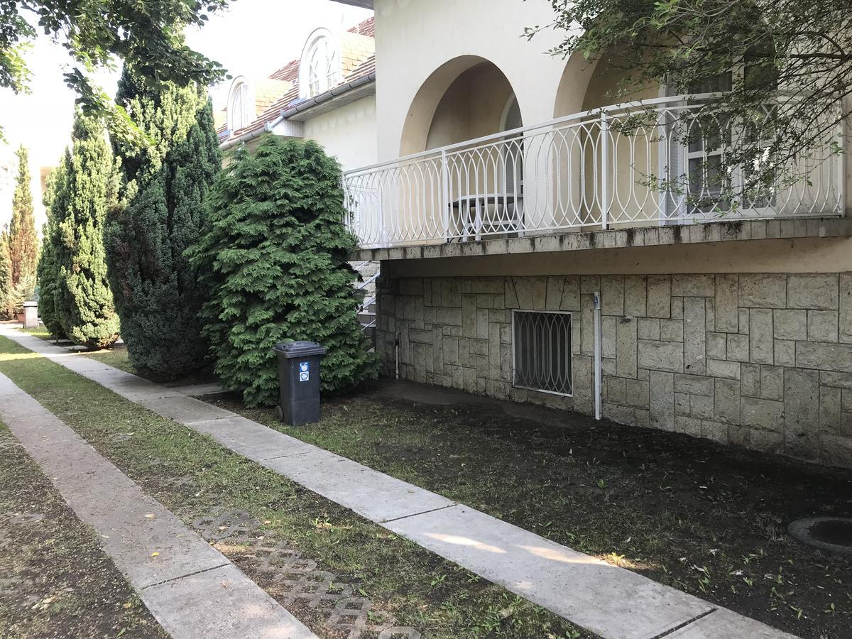 Aqua Line Apartmanhaz Hajduszoboszlo Luaran gambar