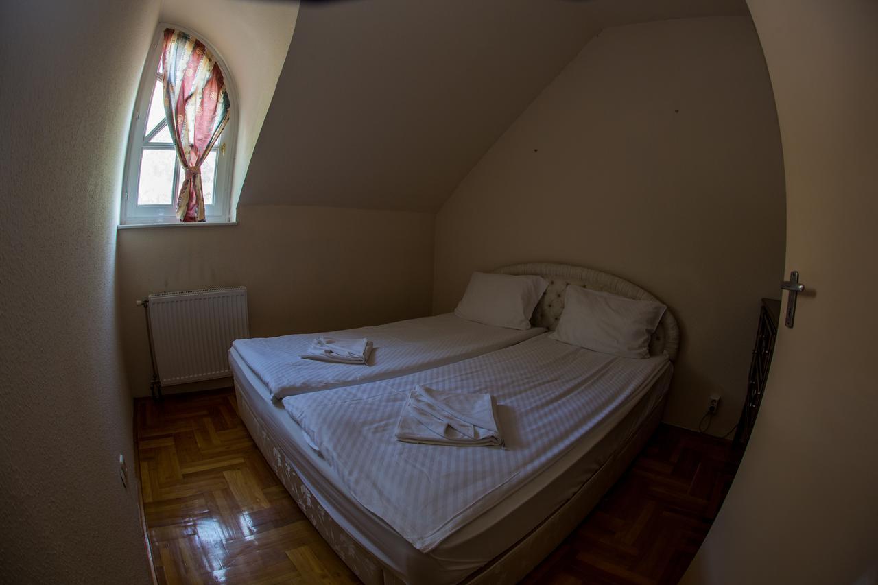 Aqua Line Apartmanhaz Hajduszoboszlo Luaran gambar