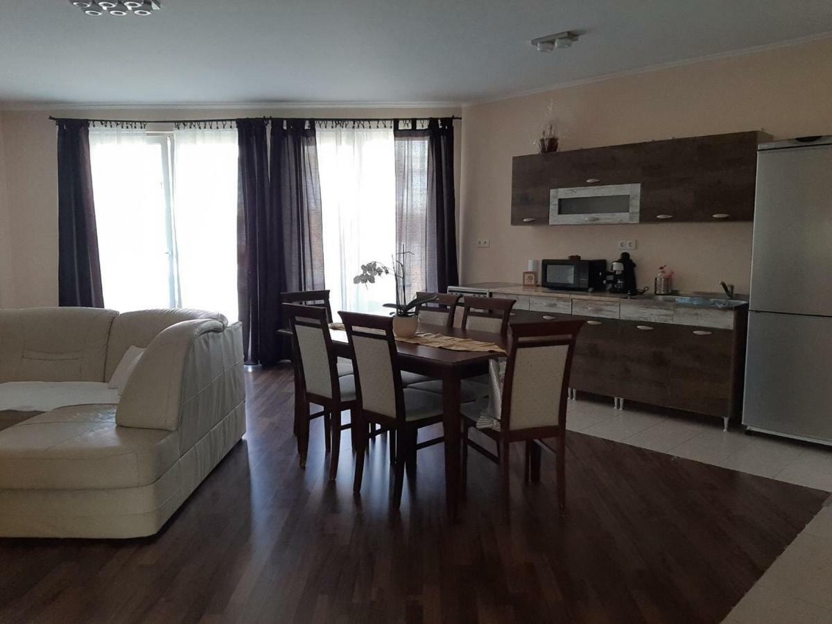 Aqua Line Apartmanhaz Hajduszoboszlo Luaran gambar